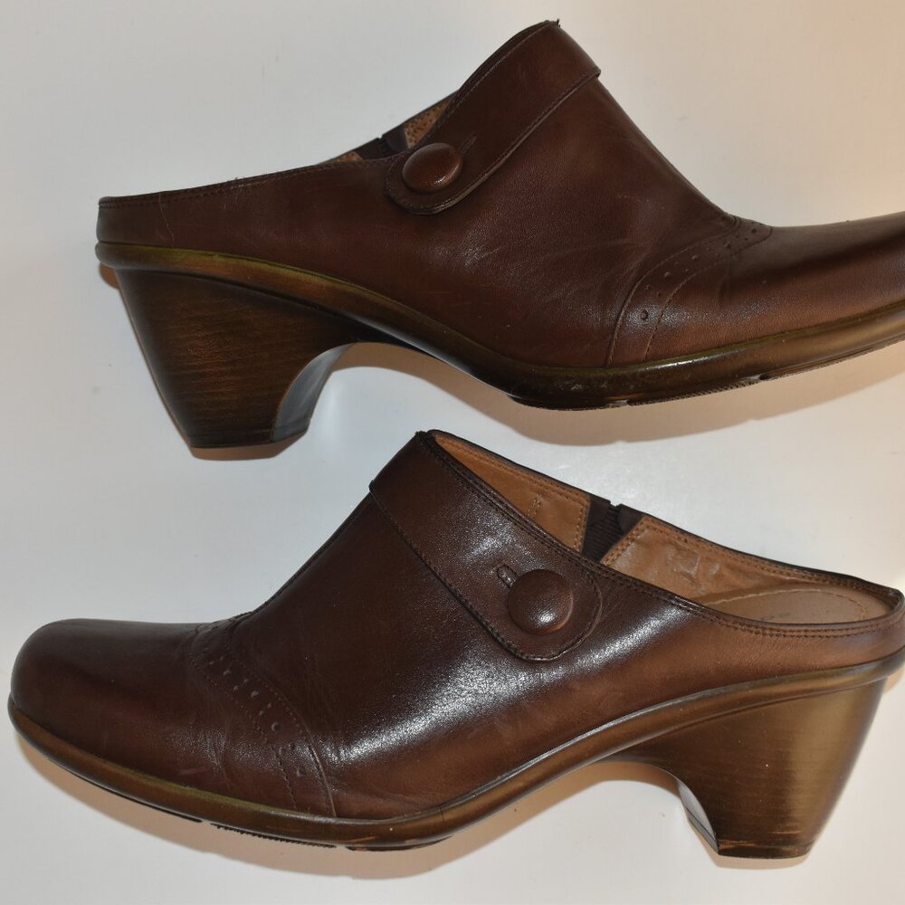 Easy Spirit Dark Brown Leather Clogs with mid height heel US 9